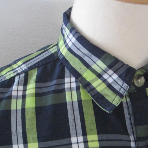 Big Sky Outfitters Men’s M Short Sleeve Collared Casual Blue Green Plaid Button - Picture 2 of 7
